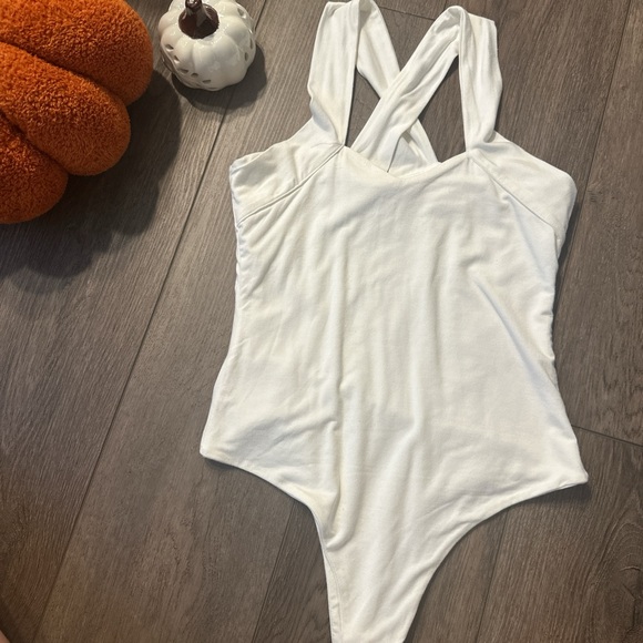 Superdown Kids White Bodysuit - Picture 1 of 3